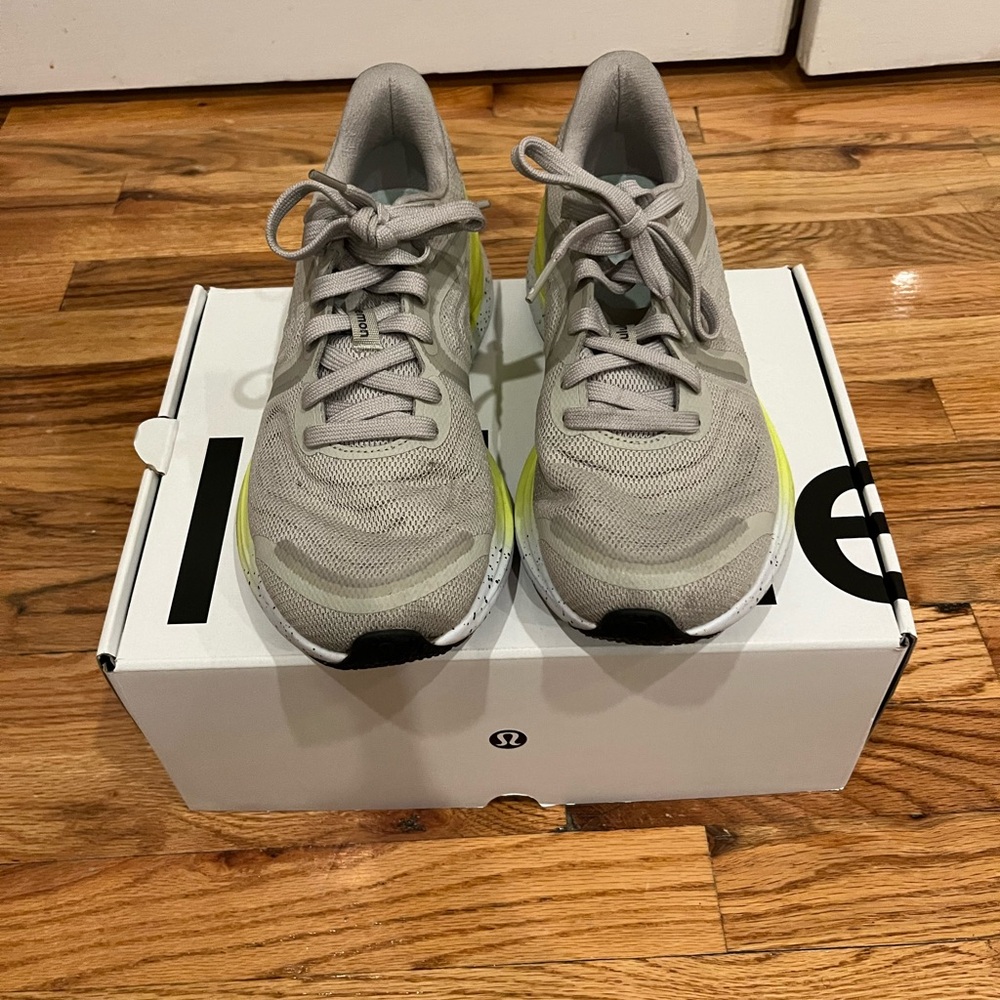 Lululemon Blissfeel 2 Running Sneakers